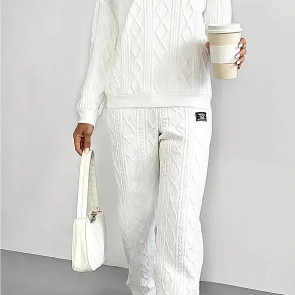 White Cable Knit Track sweatshirt and  Pants Medium - Picture 2 of 5